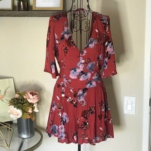 ROMPER Floral backless romper